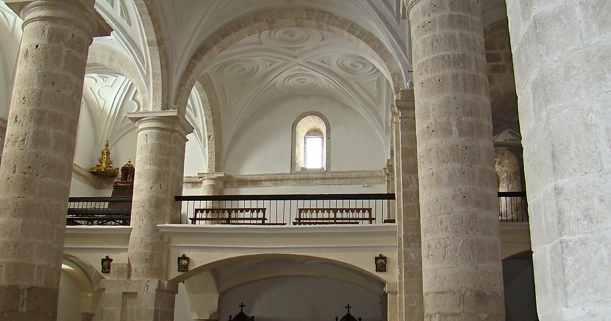 Iglesia de San Juan Evangelista en Portillo, España Tripomatic