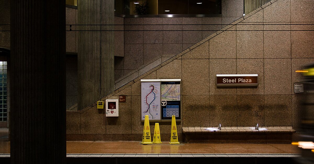 steel-plaza-station-in-downtown-pittsburgh-tripomatic