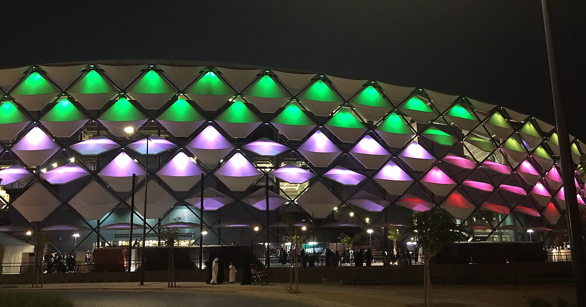 Estádio Hazza bin Zayed em Al Ain, Emirados Árabes Unidos Sygic Travel