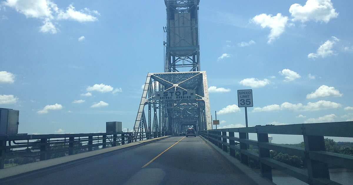 Burlington–Bristol Bridge in Burlington | Tripomatic