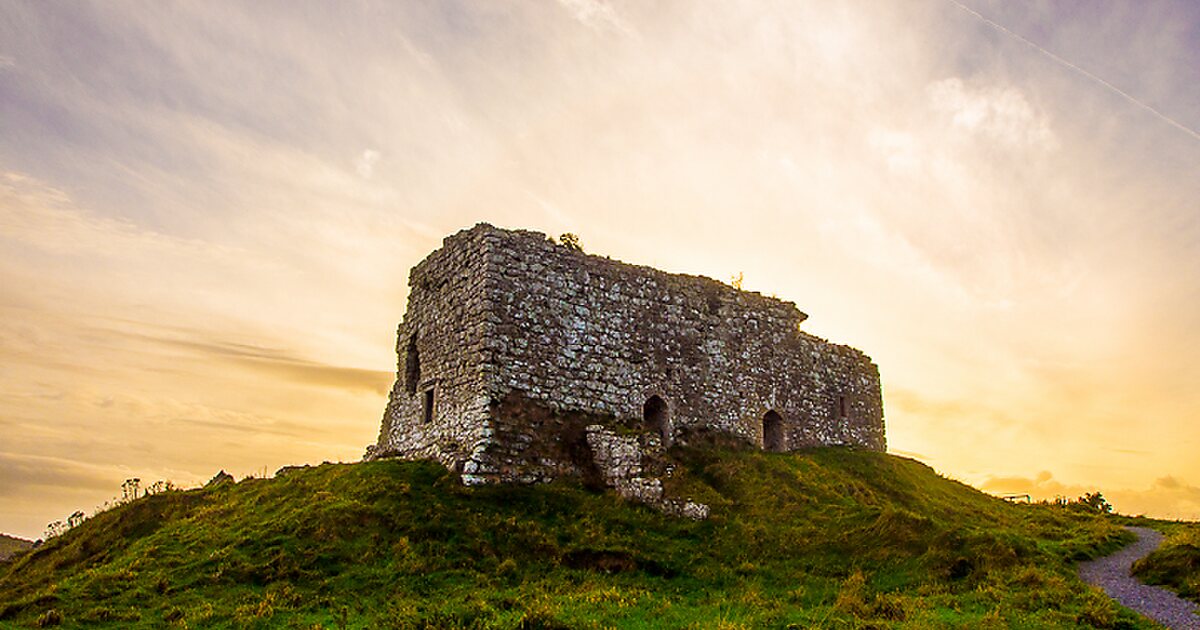 Ирландская провинция 7 букв сканворд. The Rock of Dunamase. Эгемендик.