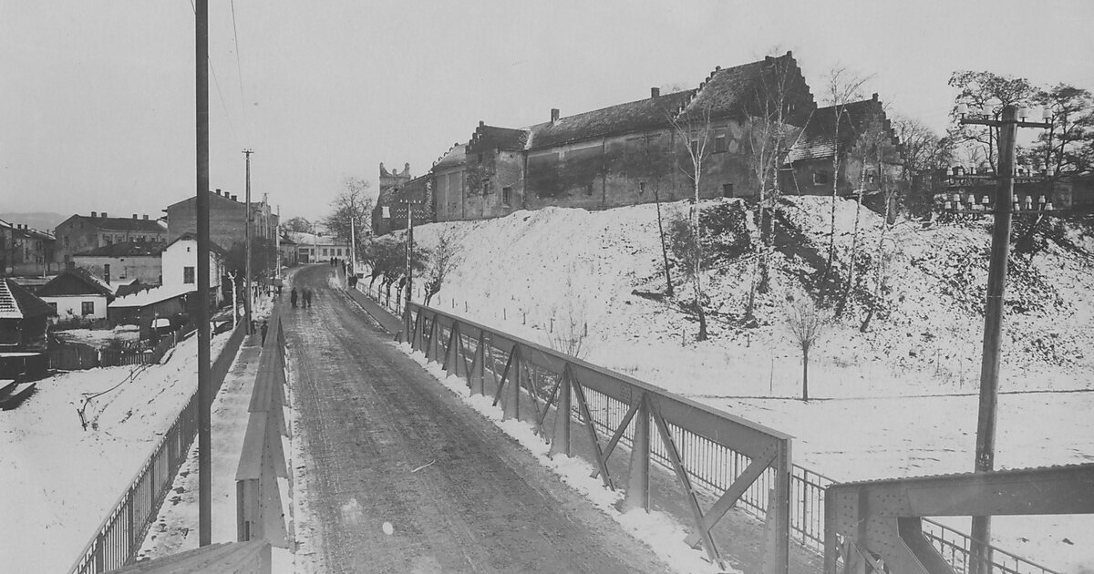 Burg Nowy Sącz in Nowy Sącz, Polen Tripomatic