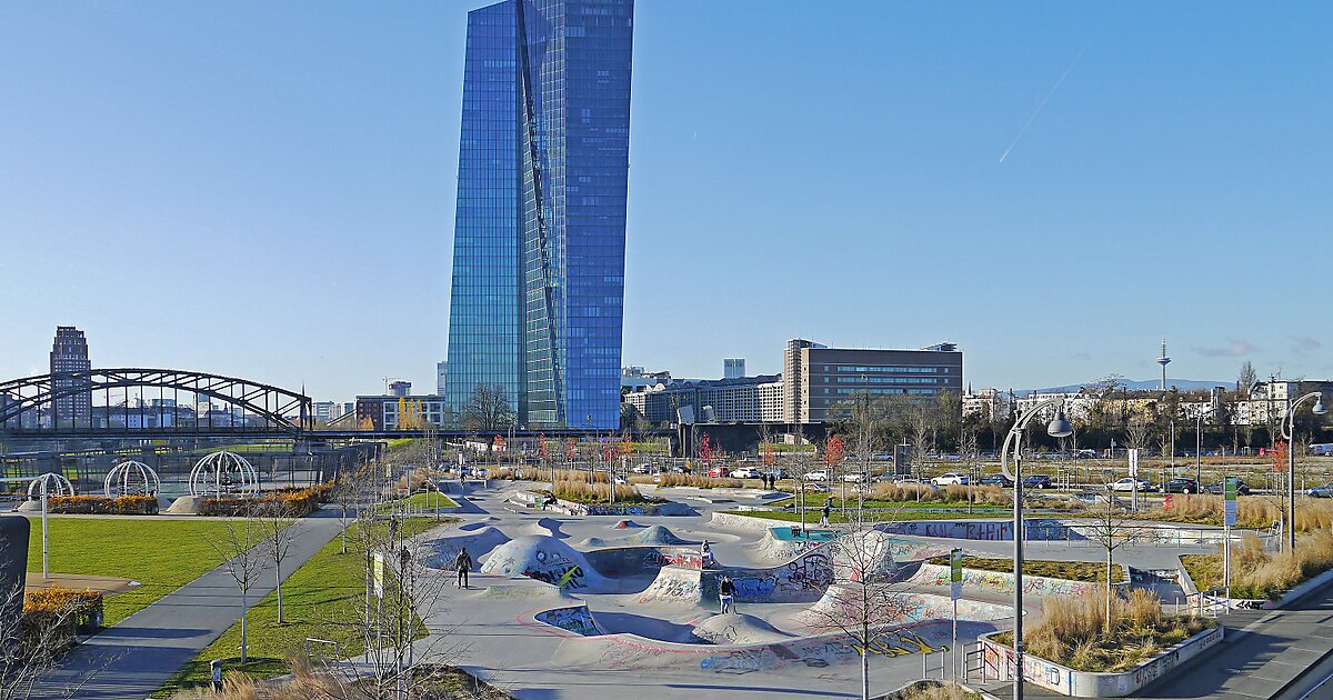 Hafenpark in Ostend, Frankfurt am Main, Deutschland | Tripomatic