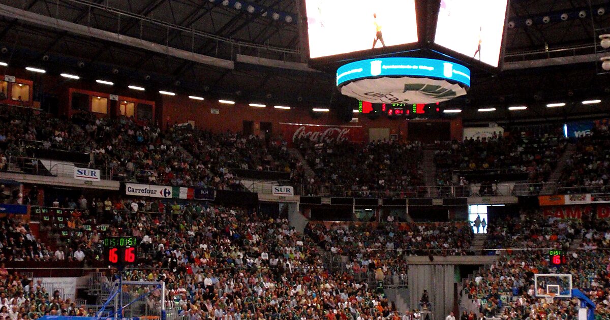 Palacio de Deportes José María Martín Carpena in Carretera de Cádiz