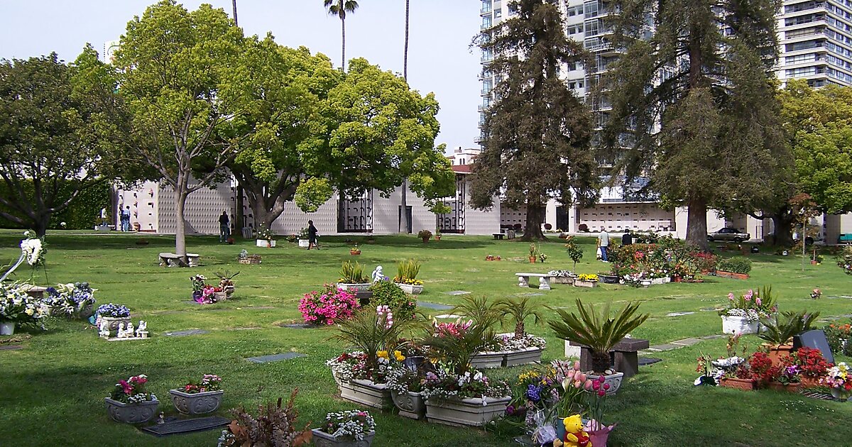 Westwood Village Memorial Park Cemetery in Westwood, Los Angeles ...