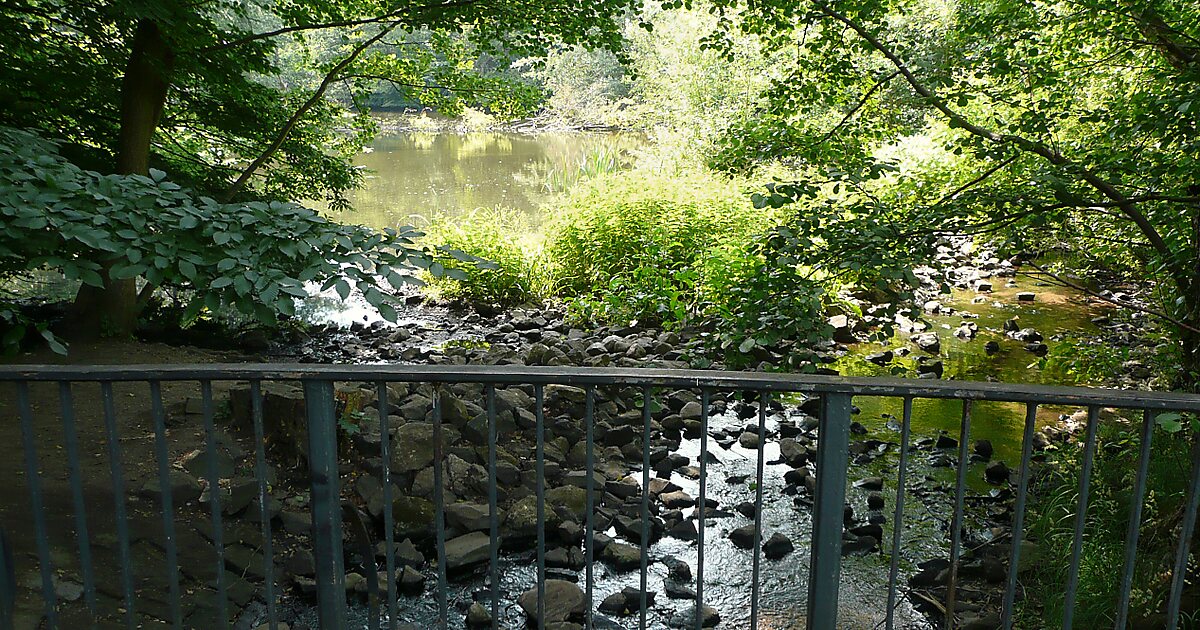 Vierthaler Teich in SüdstadtBult, Hannover, Deutschland Tripomatic