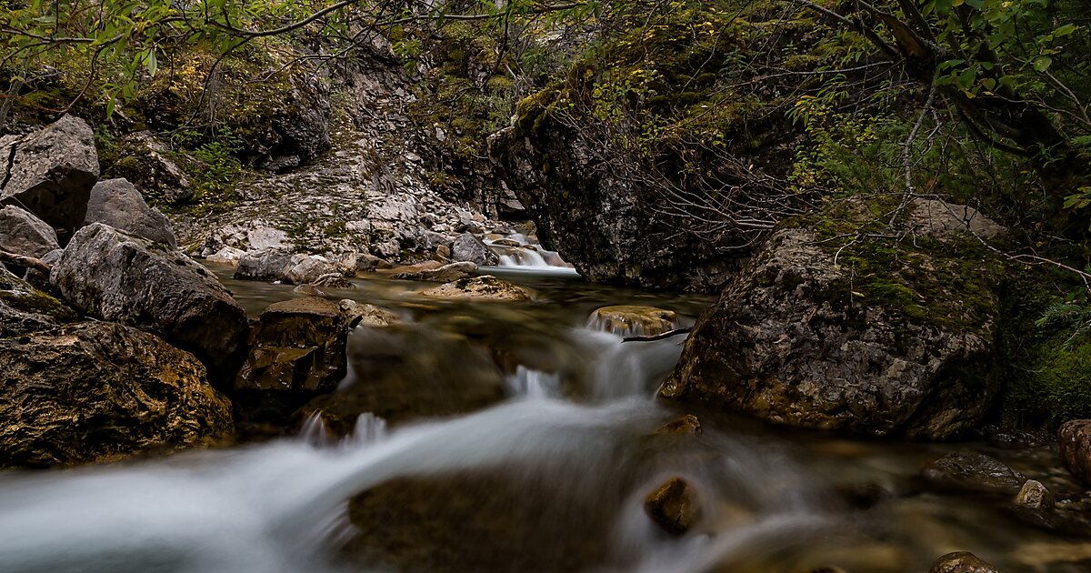 Miette Hot Springs in Alberta | Tripomatic