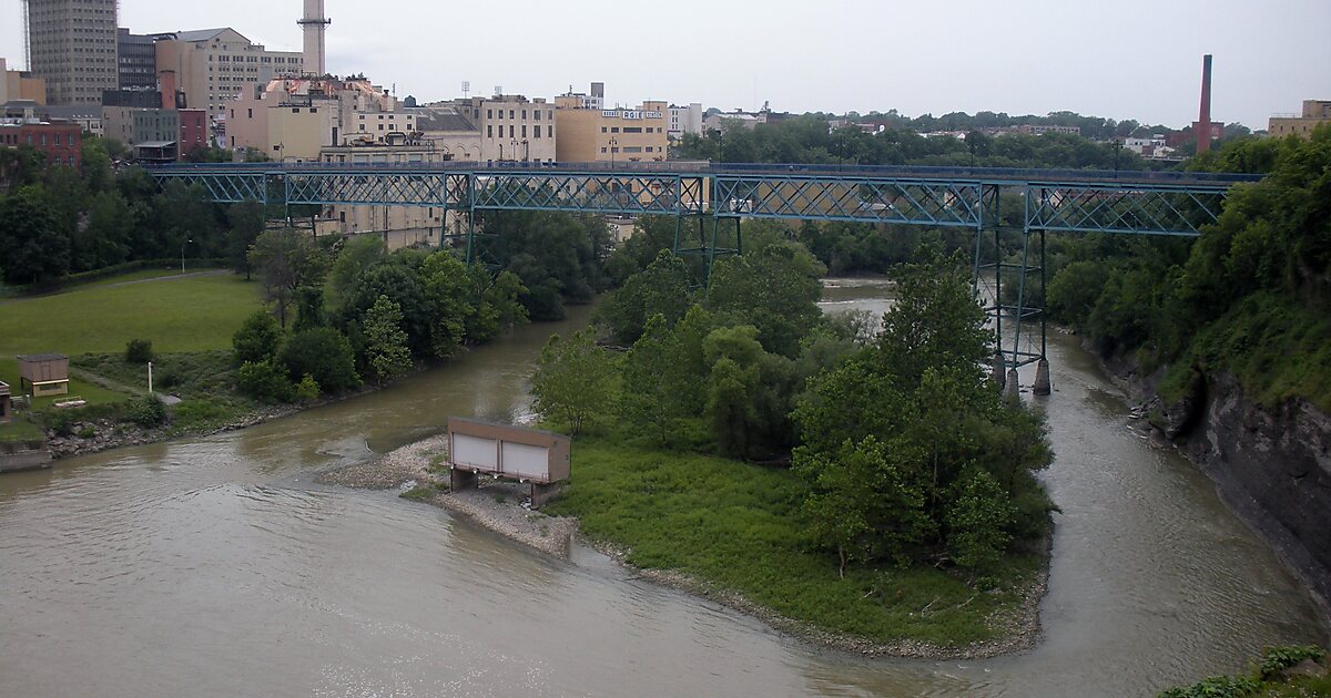 Pont De Rennes bridge in Rochester, New York | Tripomatic