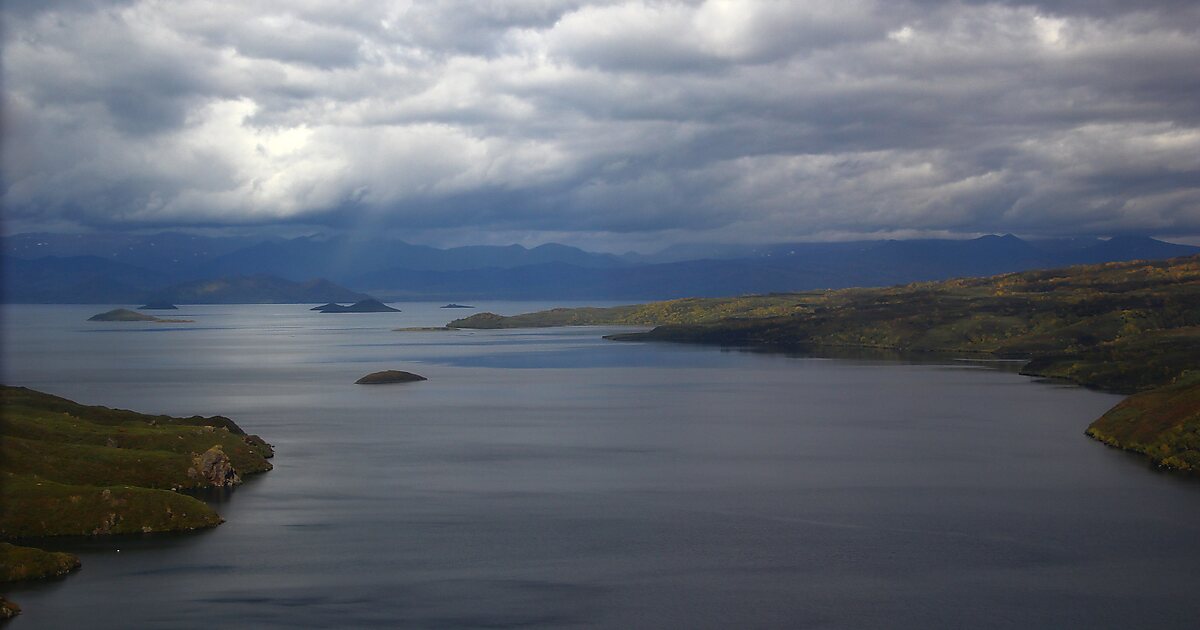 Lake Kronotskoye in Kamchatka Krai, Russia | Tripomatic