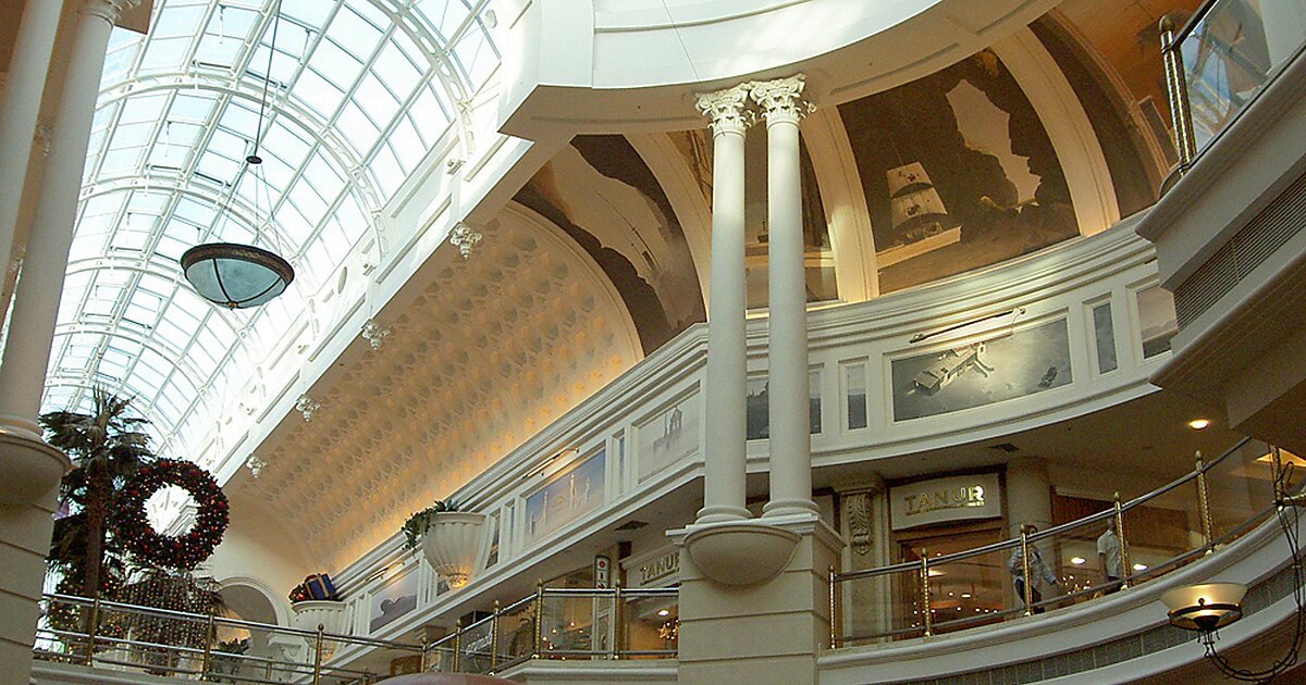 canal walk sneaker stores