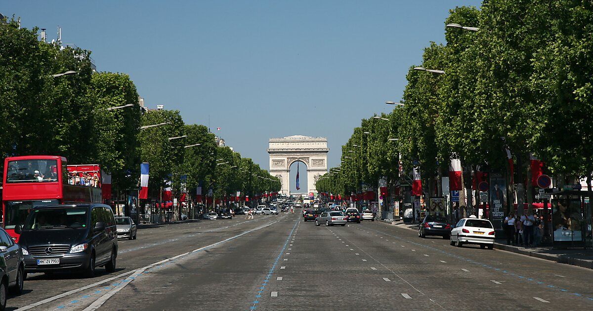 Champs Élysées avenue, Paris, France 