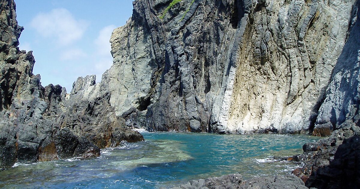 Mokulua Islands in Hawaii, USA Sygic Travel