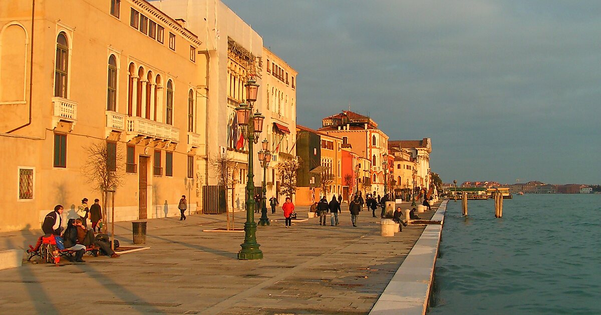 Zattere Promenade in Venice, Italy | Tripomatic