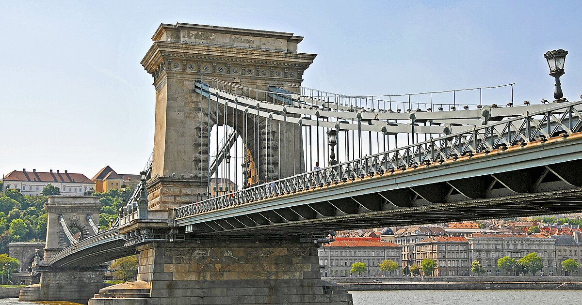 Sz chenyi Chain Bridge in Budapest  Hungary  Sygic Travel