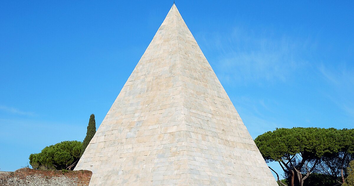 Pyramid of Cestius in Testaccio, Rome, Italy | Sygic Travel