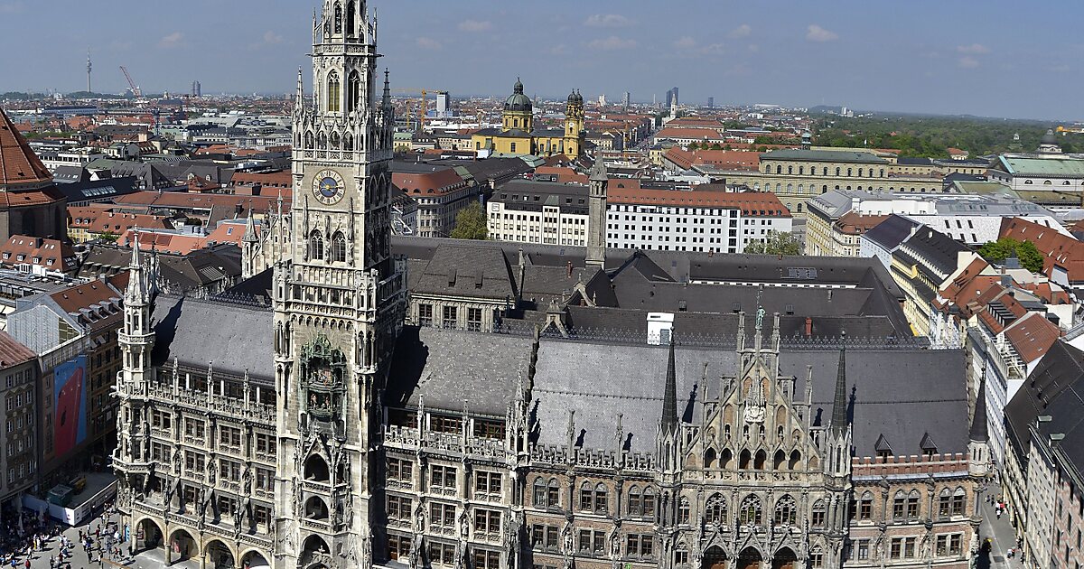 Новая Ратуша-Глокеншпиль - Мюнхен, Deutschland | Tripomatic