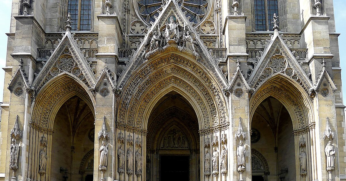 Basílica Santa Clotilde em 7th arrondissement of Paris, França Sygic Travel