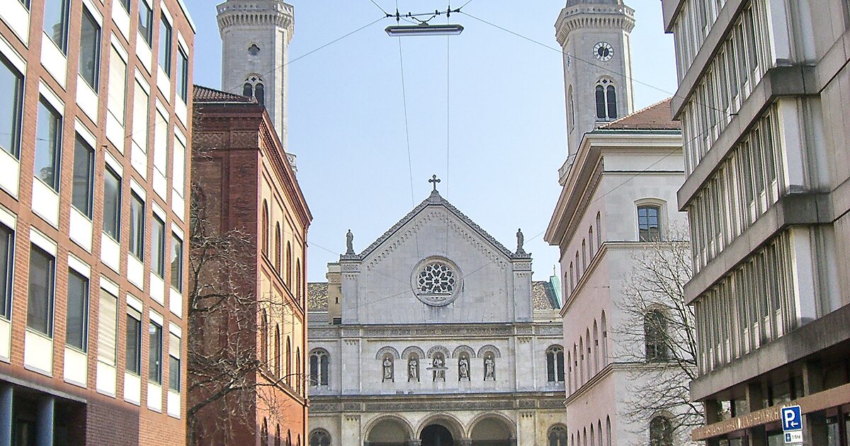 St. Ludwig's Church in Maxvorstadt, Munich, Deutschland Tripomatic