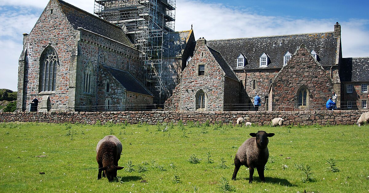 Iona Abbey in Scotland, UK | Sygic Travel