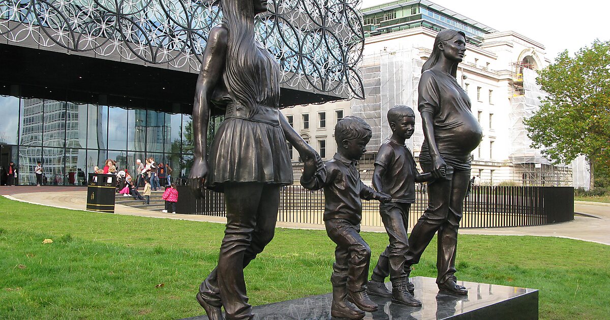 A Real Birmingham Family in Birmingham, UK | Sygic Travel