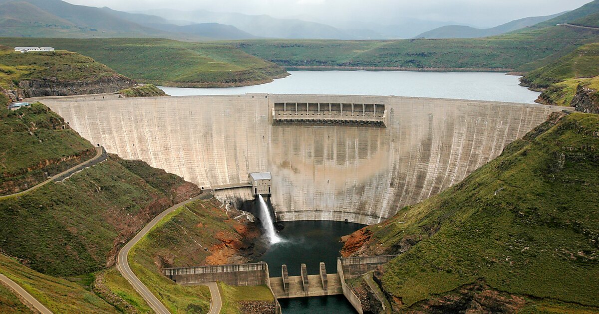 Katse-Talsperre in Thaba-Tseka, Lesotho | Tripomatic