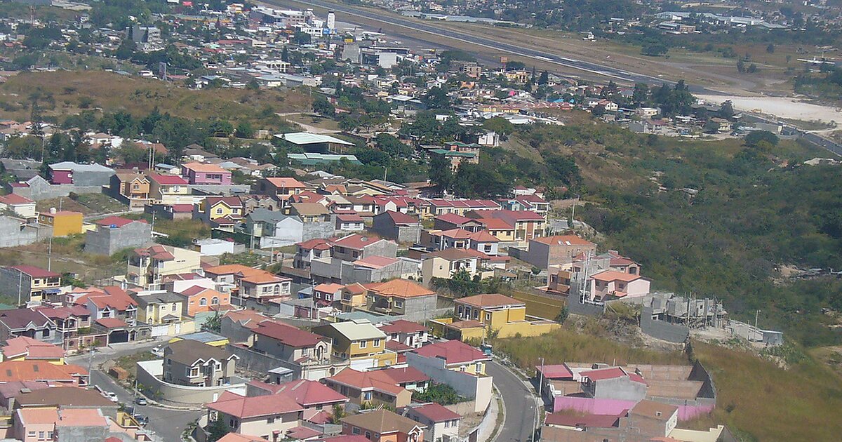 Toncontin International Airport in Tegucigalpa, Honduras | Tripomatic