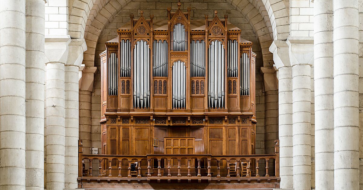 Eglise Saint Hilaire Le Grand In Poitiers Sygic Travel