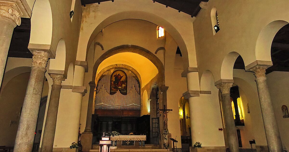 Concatedral basílica de la Asunción de María en Bovino, Italia Sygic