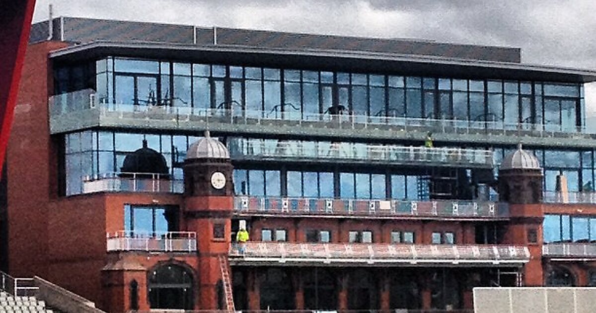 old trafford cricket travel