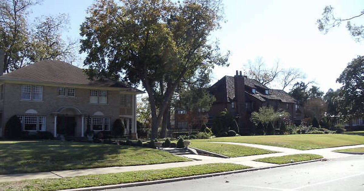 Swiss avenue dallas halloween 🌈Colonial Revival Style House, Swiss