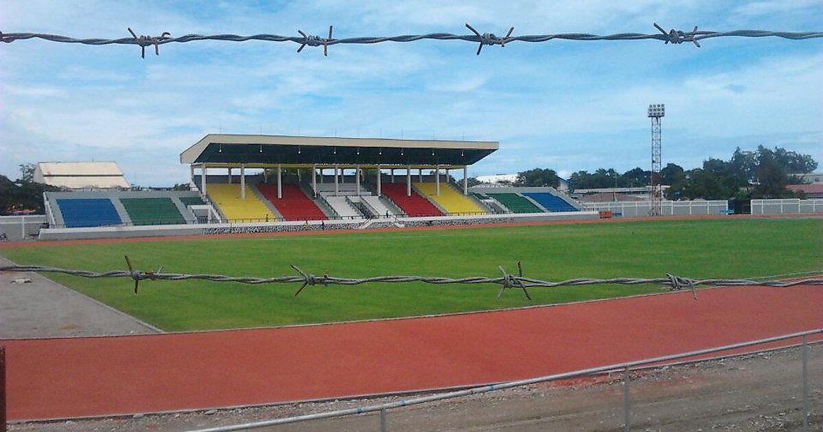 Стадион восточный. Национальный стадион (Восточный Тимор). Стадион Восток Усть-Каменогорск. Восточный Тимор футбольный клуб стадион. Стадион Восток Ясный.