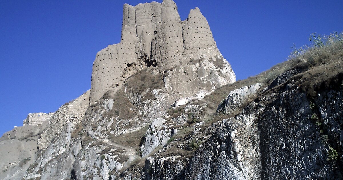 Van Castle in Yalı Mah., Van, Turkey, Türkiye | Sygic Travel