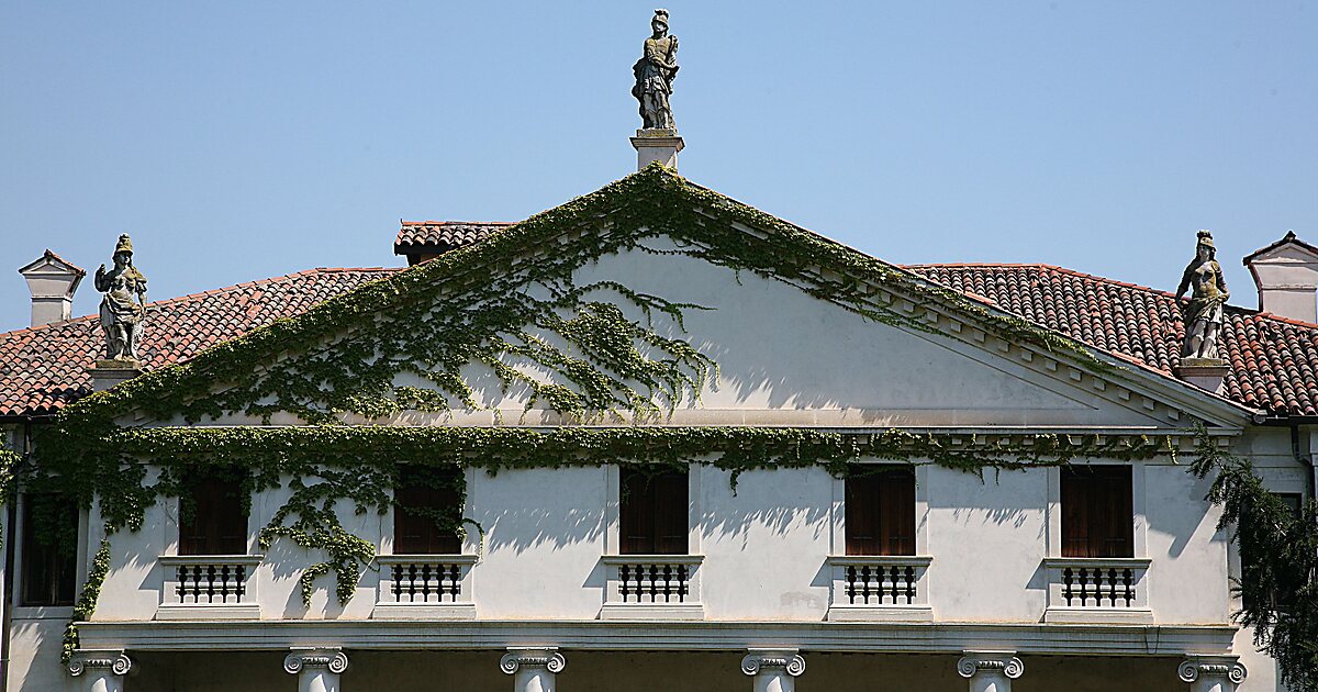 Villa Valmarana in Bolzano Vicentino, Italy | Tripomatic