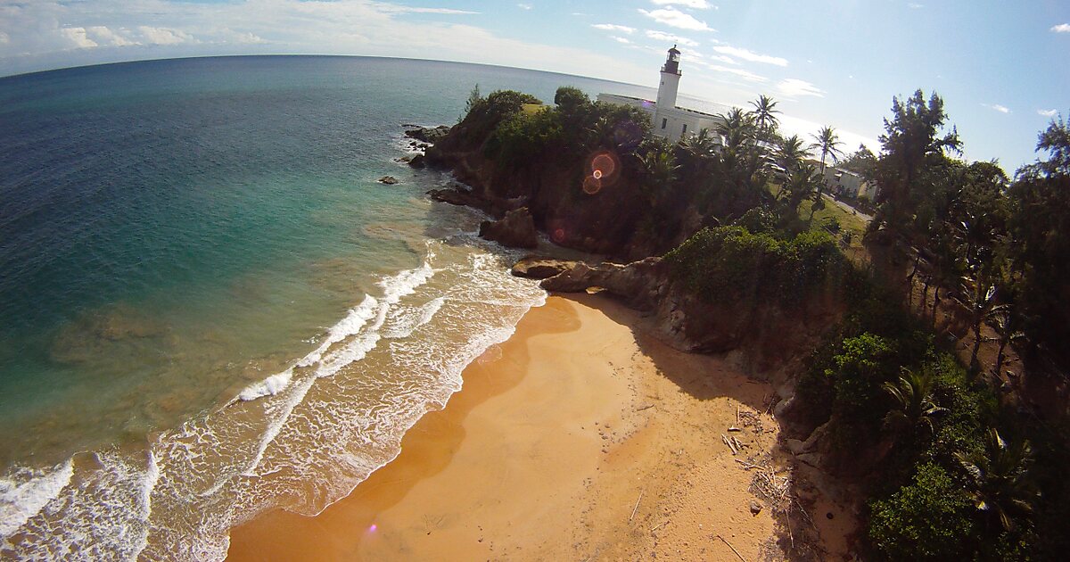 Punta Tuna Lighthouse in Maunabo, United States | Sygic Travel