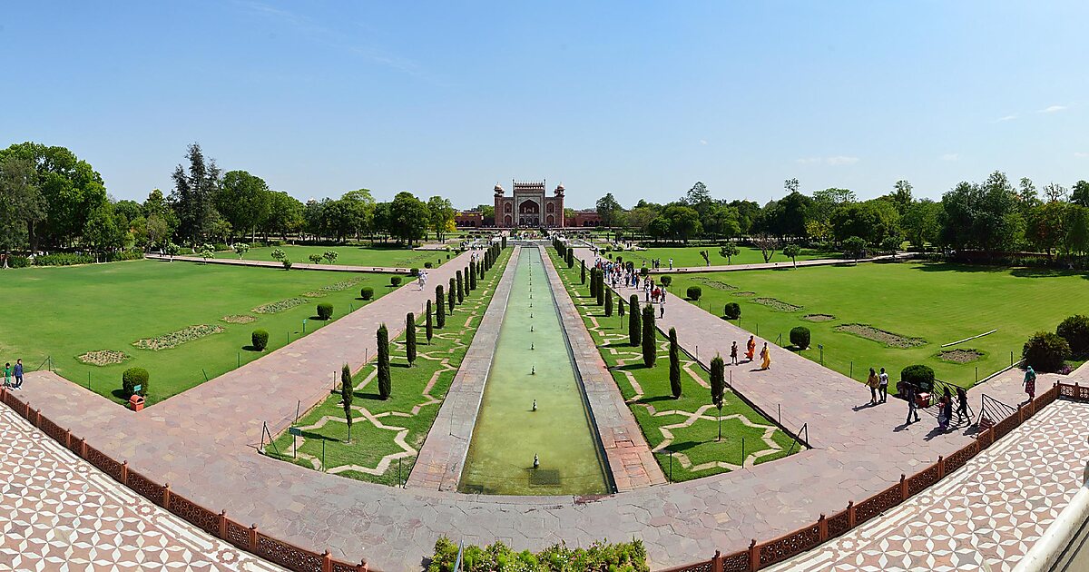 Taj Mahal Mughal Garden - Agra | Tripomatic