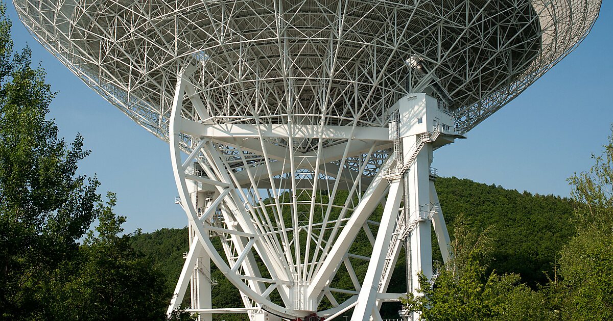 Effelsberg 100m Radio Telescope in Bad Münstereifel, Deutschland