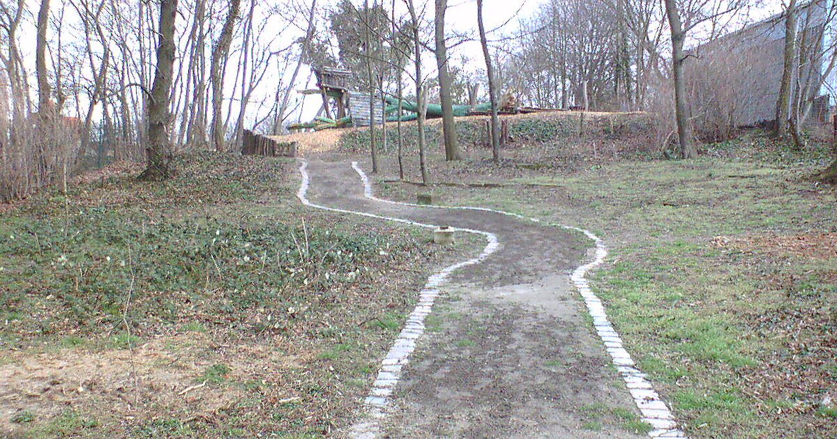 Evangelischer Friedhof Altglienicke in Bezirk TreptowKöpenick, Berlin