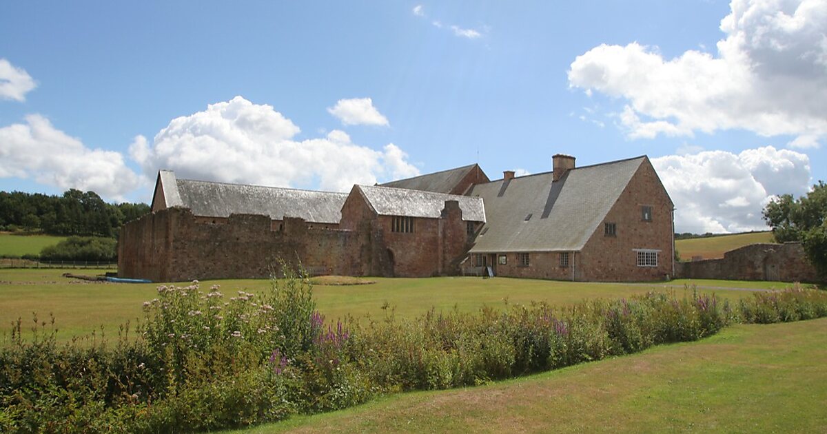 Cleeve Abbey in Old Cleeve, UK Sygic Travel