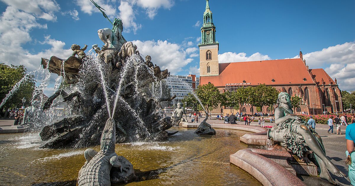 Фото фонтана в центре берлина