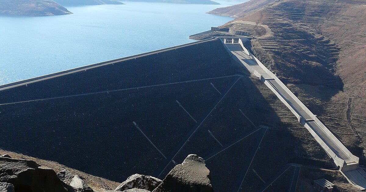 Mohale Dam in Thaba-Tseka, Lesotho | Tripomatic