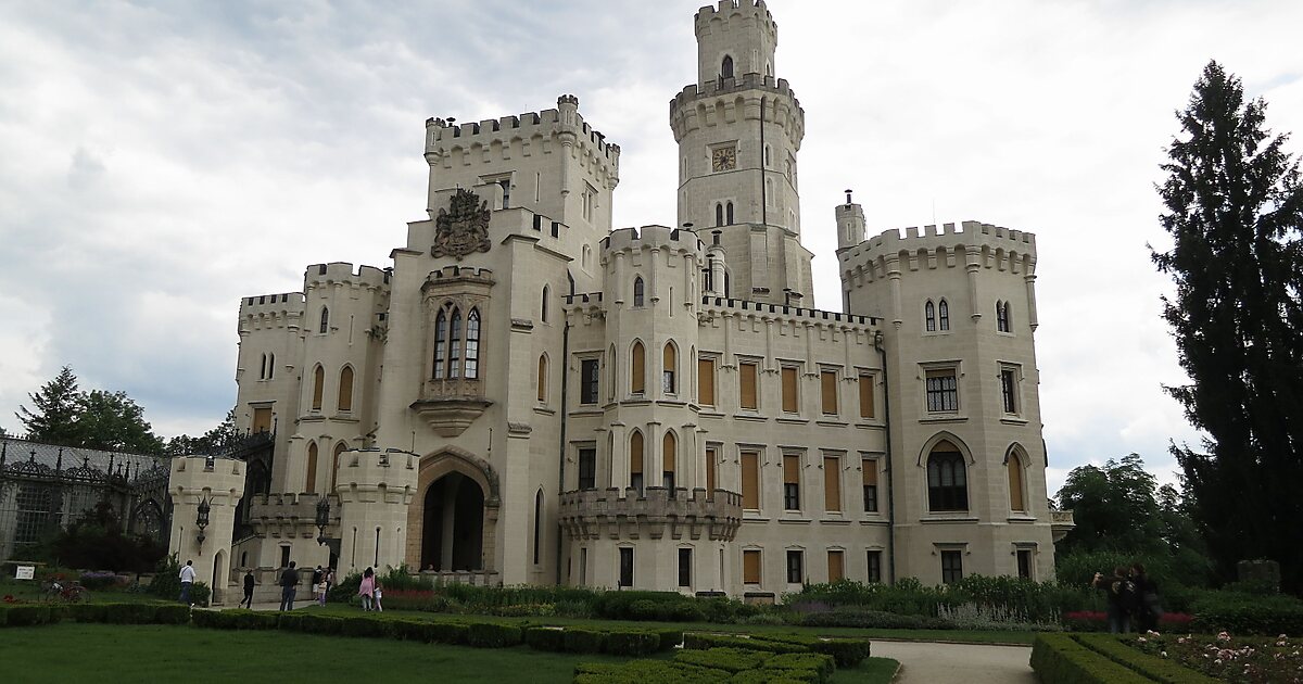 hlubok-nad-vltavou-chateau-in-hlubok-nad-vltavou-czechia-sygic-travel