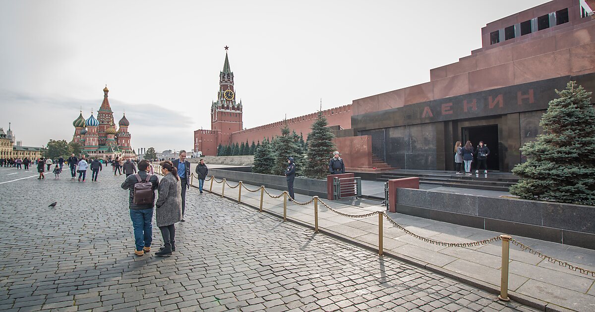 Фото ленина на красной площади в москве