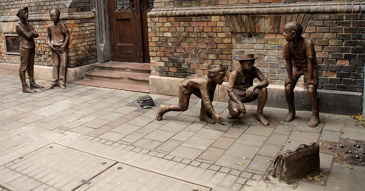 Czym Dla Chłopców Był Plac Broni