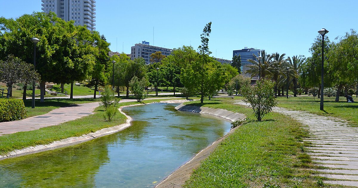 Gardens of Turia in Valencia, Spain | Tripomatic