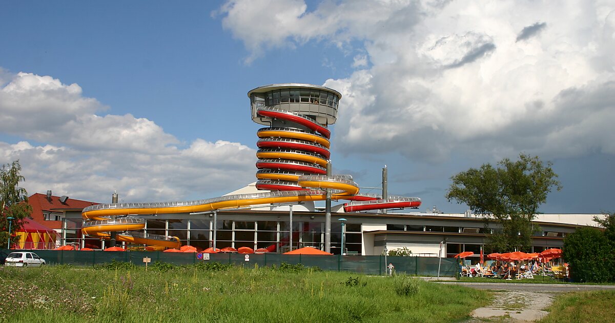 sonnentherme lutzmannsburg hotel all in red