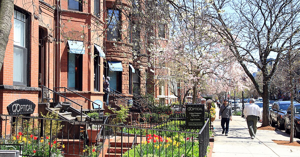 Newbury Street in Boston | Sygic Travel