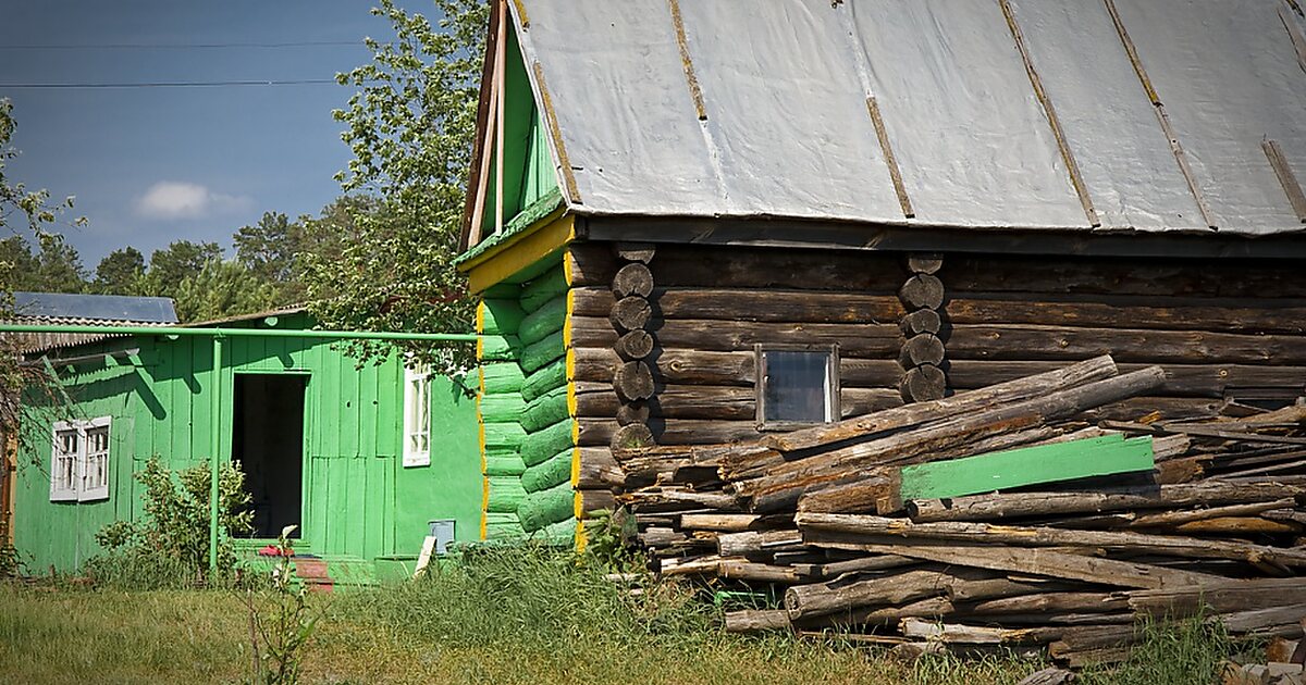 Сельский центр. Деревня Узюково Самарская область. Природа в Узюково. Село Сосновый солонец Самарская область население численность. Деревенская школа Узюково.