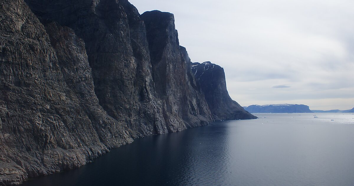 Appat Island in Greenland | Tripomatic