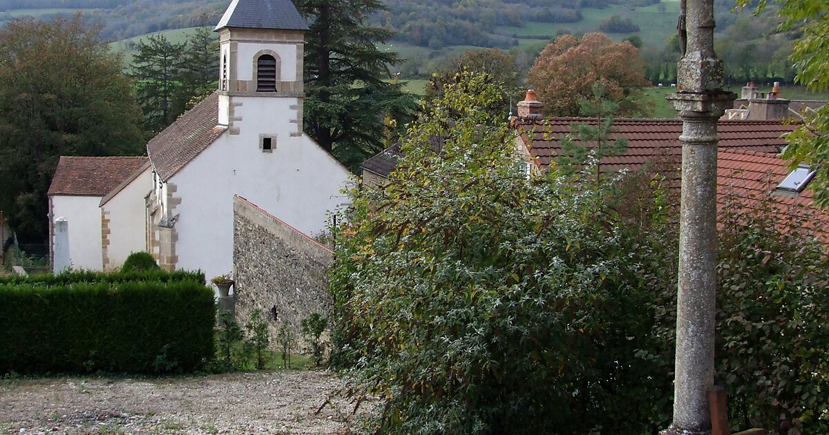 Roche france. Албьерт Северин Рош Франция. Ла Рошам Церковь Франция. Роше коммуна Франции. Коммуна Рош Нуар Франция в горах.