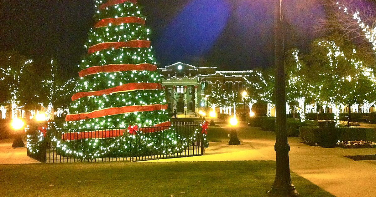 Southlake Town Square in Southlake Sygic Travel